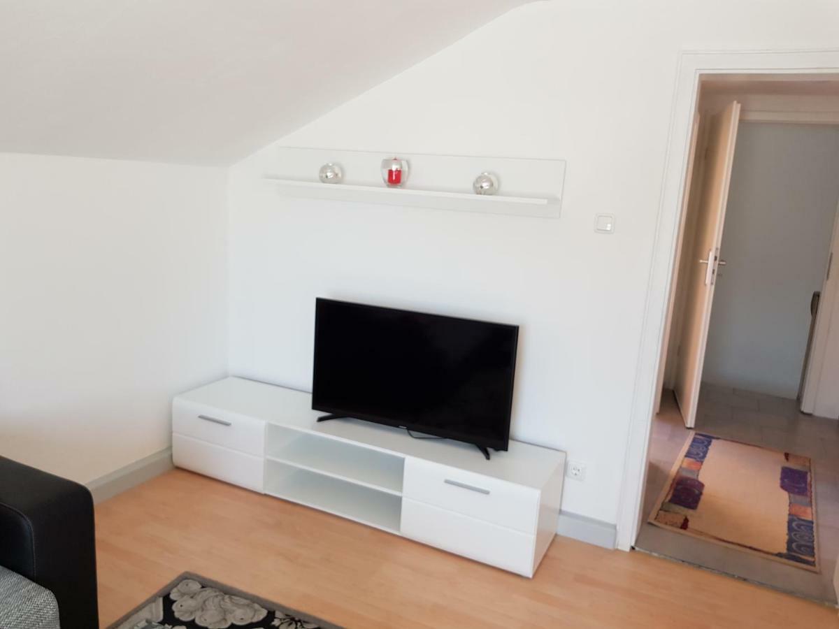 Apartment Debi ฟุสเซ่น ภายนอก รูปภาพ
